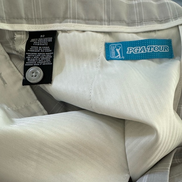 PGA Tour Performance Golf Shorts. Gray Plaid 4 Pockets Belt loops. Men’s 32. - Picture 2 of 4